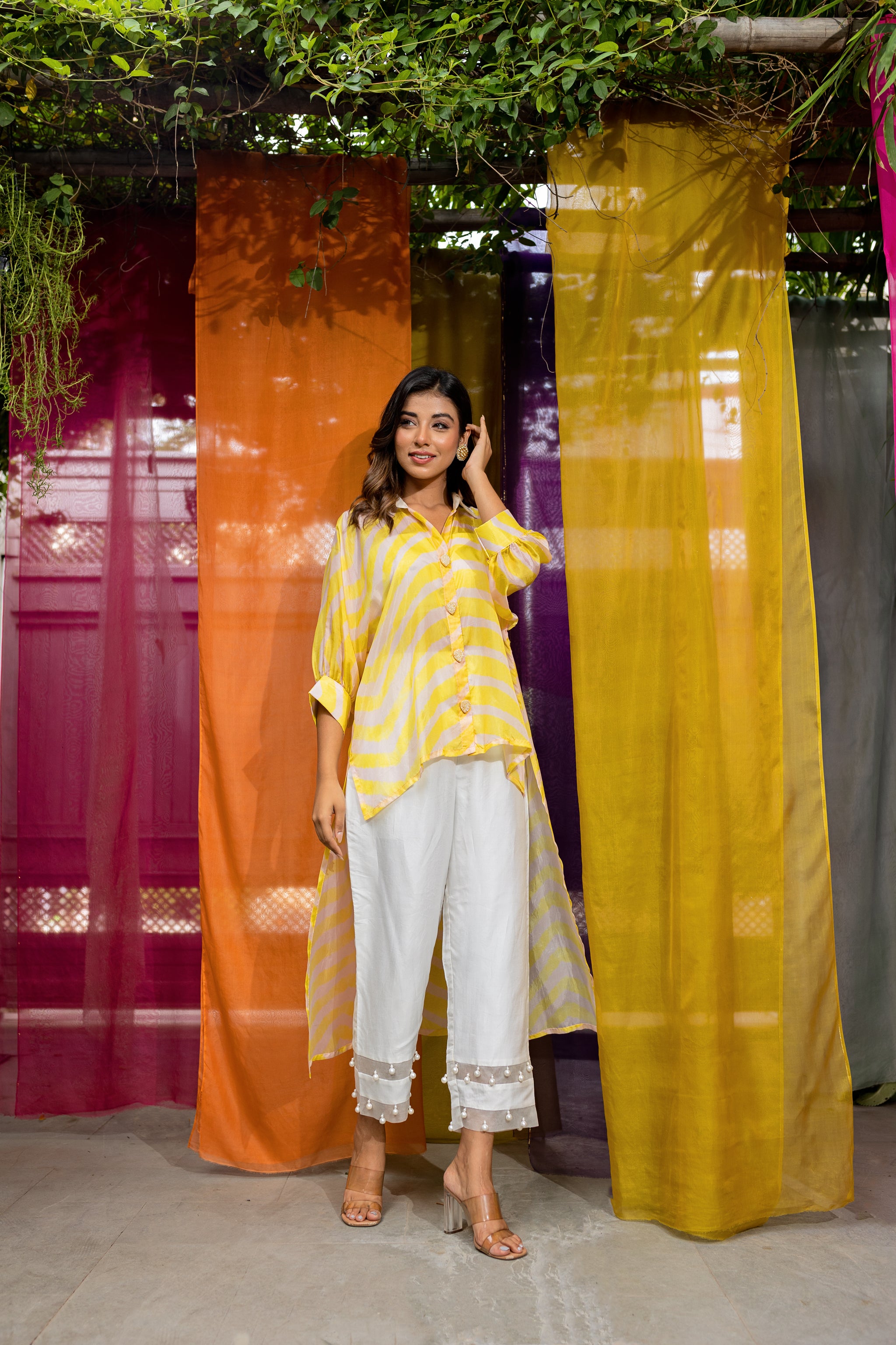 PESTO FLORAL  PLEATED COLLAR SHIRT main image 1