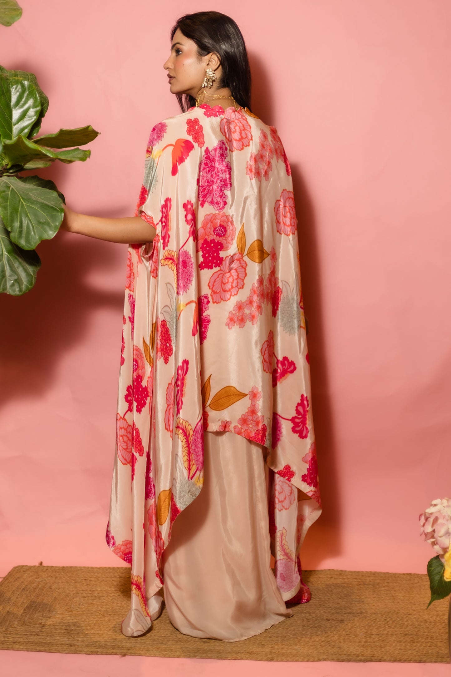 Peachy Bloom Cape set