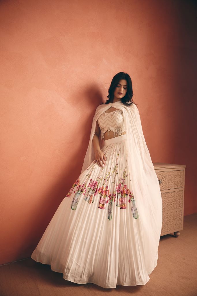 Jar Plant Speg With Gather Lehenga And Cape