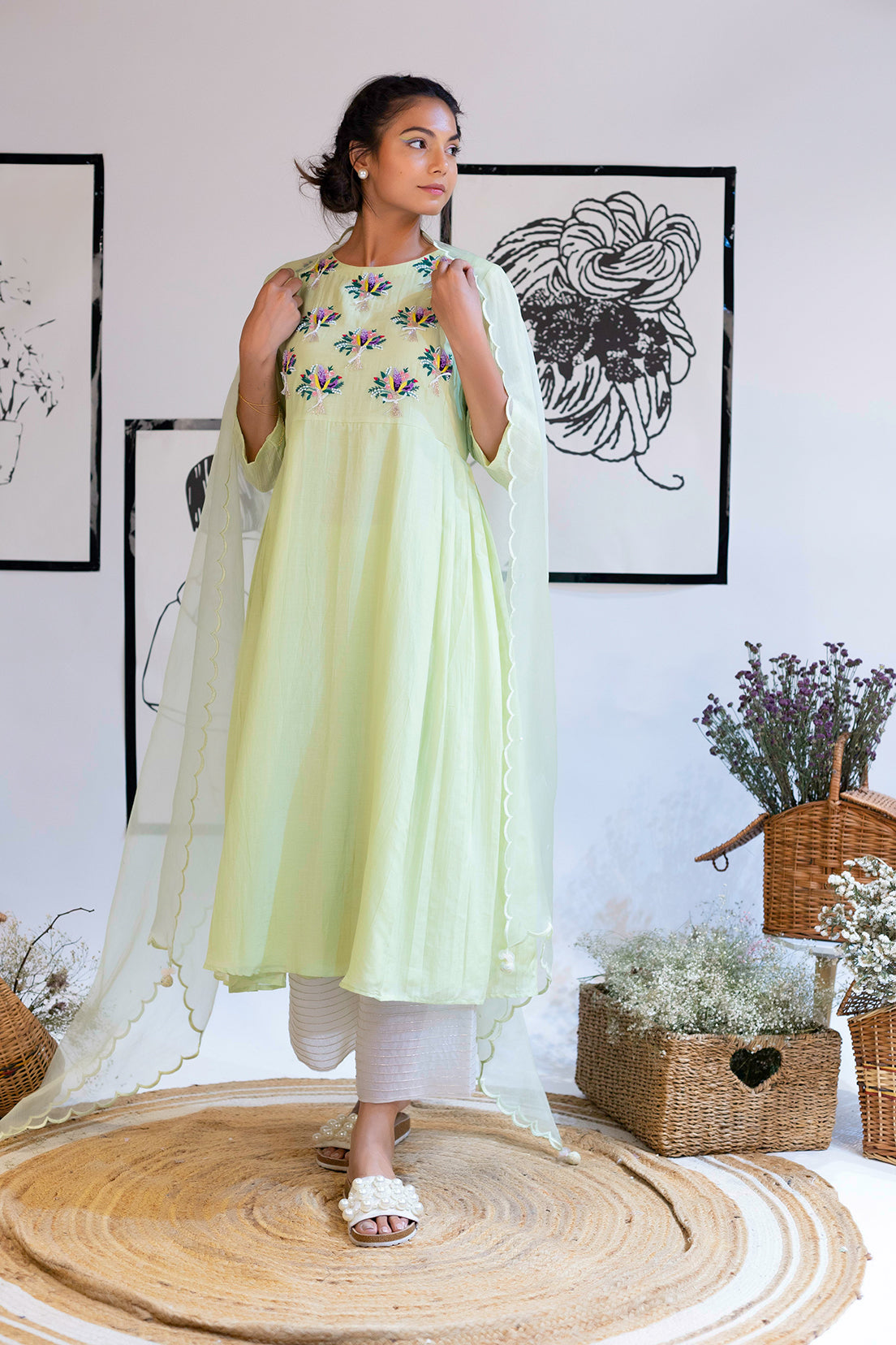 Flower Clump Buta - Kurta Set