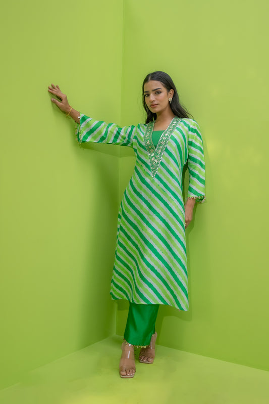 Hariyali Leheriya Kaftaan - Kurta Set