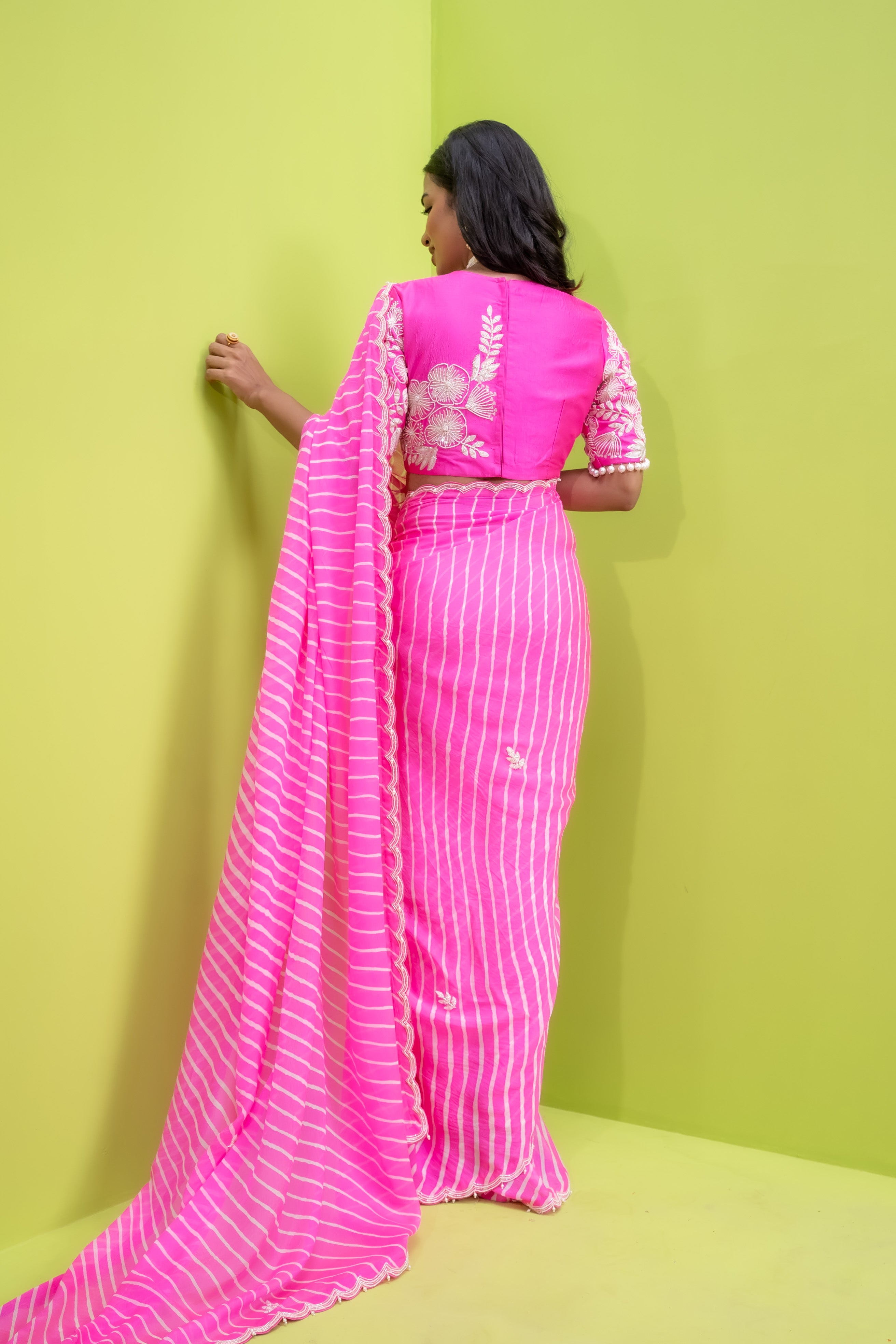 Floral Tina Gulabi Leheriya - Saree w/d Blouse