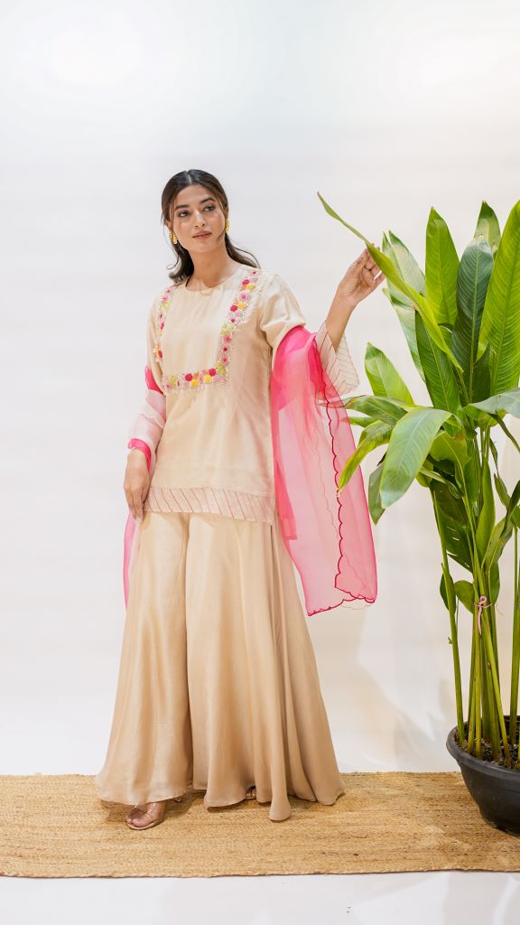 Red Cardial Square Patch Yoke Peplum With Flared Plazzo