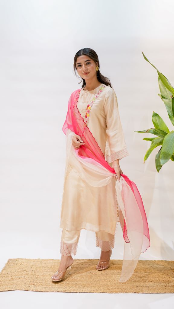 Red Cardinal Long V Neck  Yoke KURTA W|D Pant And Dupatta