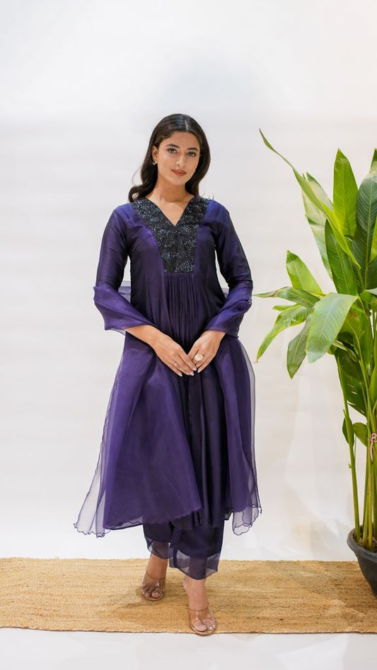 Crystal V Neck Kurta Pant W|d Dupatta