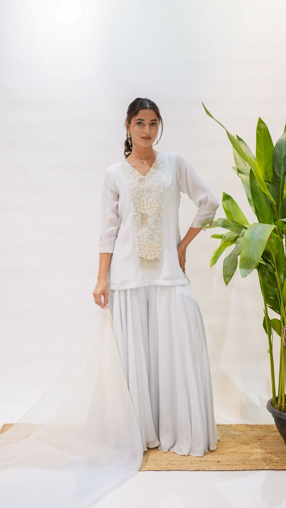 Moti Mrinal Short Kurta With Plazzo