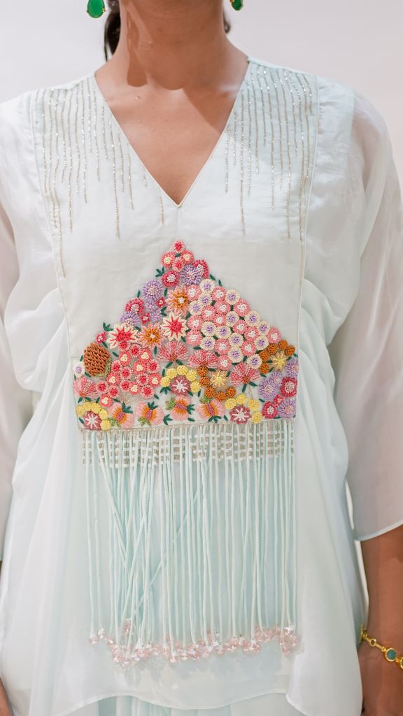 Kaliyarn Firozi Yoke Pleate Kaftan With Drape Skirt