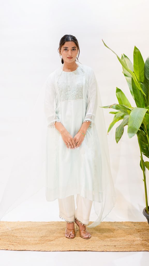 Kaliyarn Firozi Yoke Panalled Anarkali Suit Set
