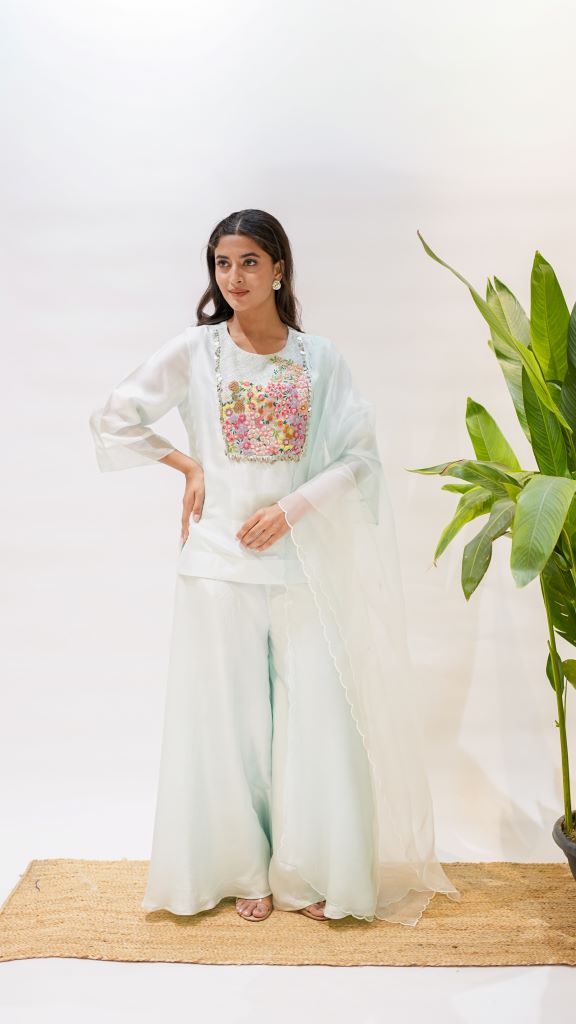 Kaliyarn Firozi Square Yoke Tassel W|d Plazzo And Dupatta