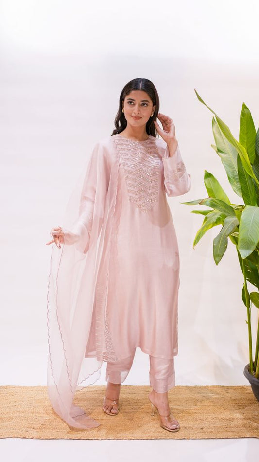 Zigzag Work Side Slit Patch Straight Suit Set