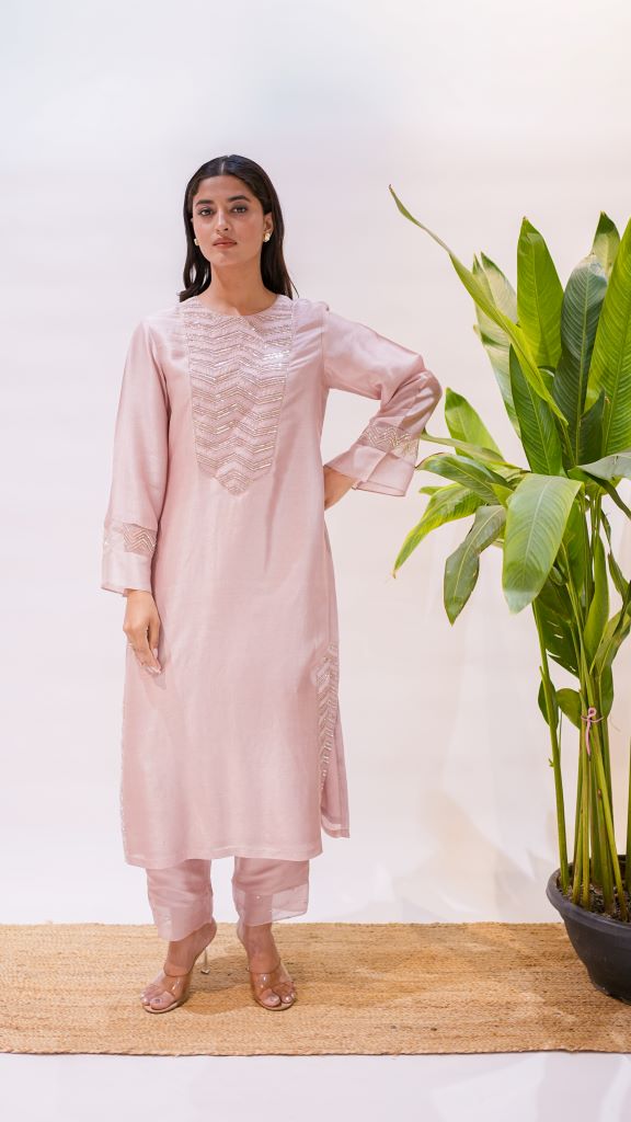 Zigzag Work Side Slit Patch Straight Suit Set