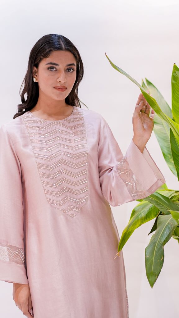 Zigzag Work Side Slit Patch Straight Suit Set