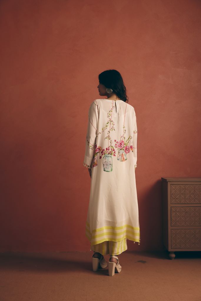 Jar Plant Pearl Chokker  Kaftan Kurta With Pant