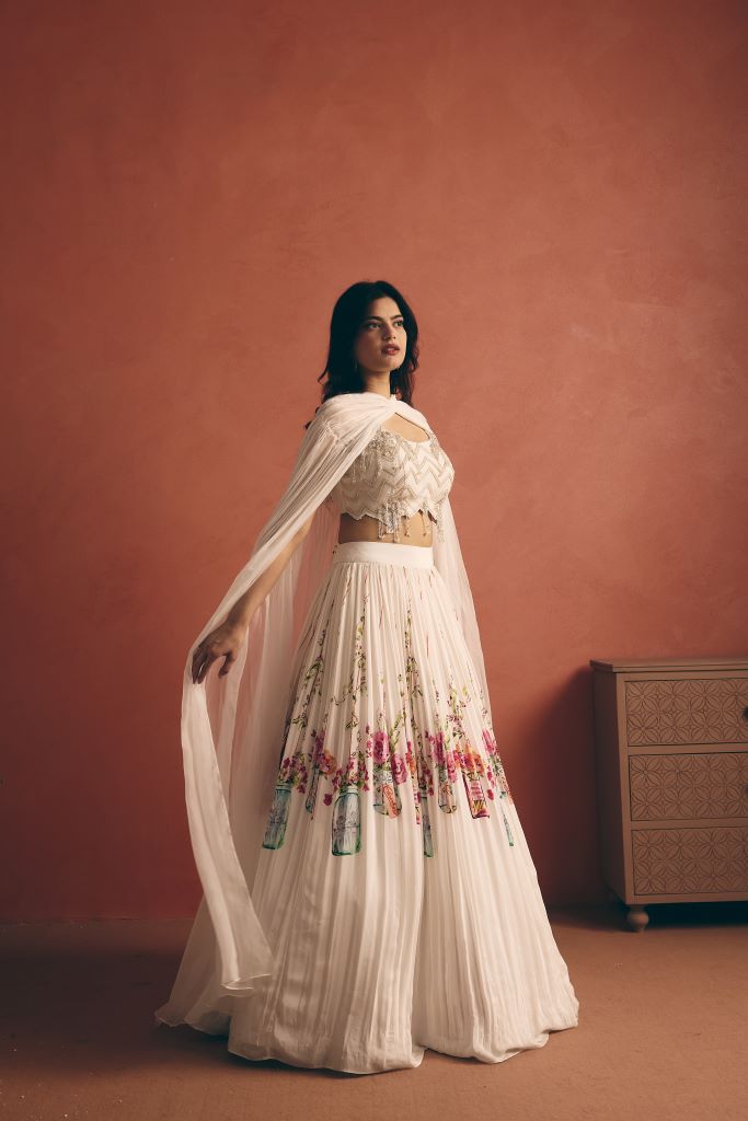 Jar Plant Speg With Gather Lehenga And Cape