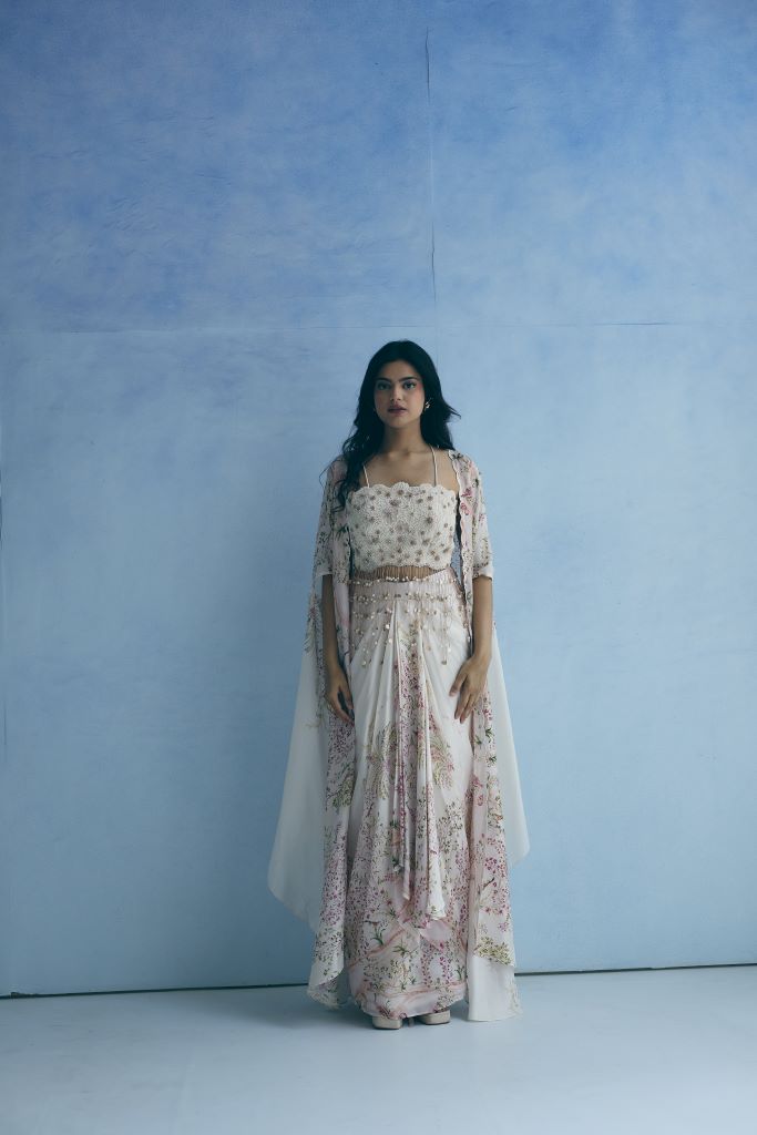 Autumn Wave Speg With Drape Skirt And Armhole Cut Cape